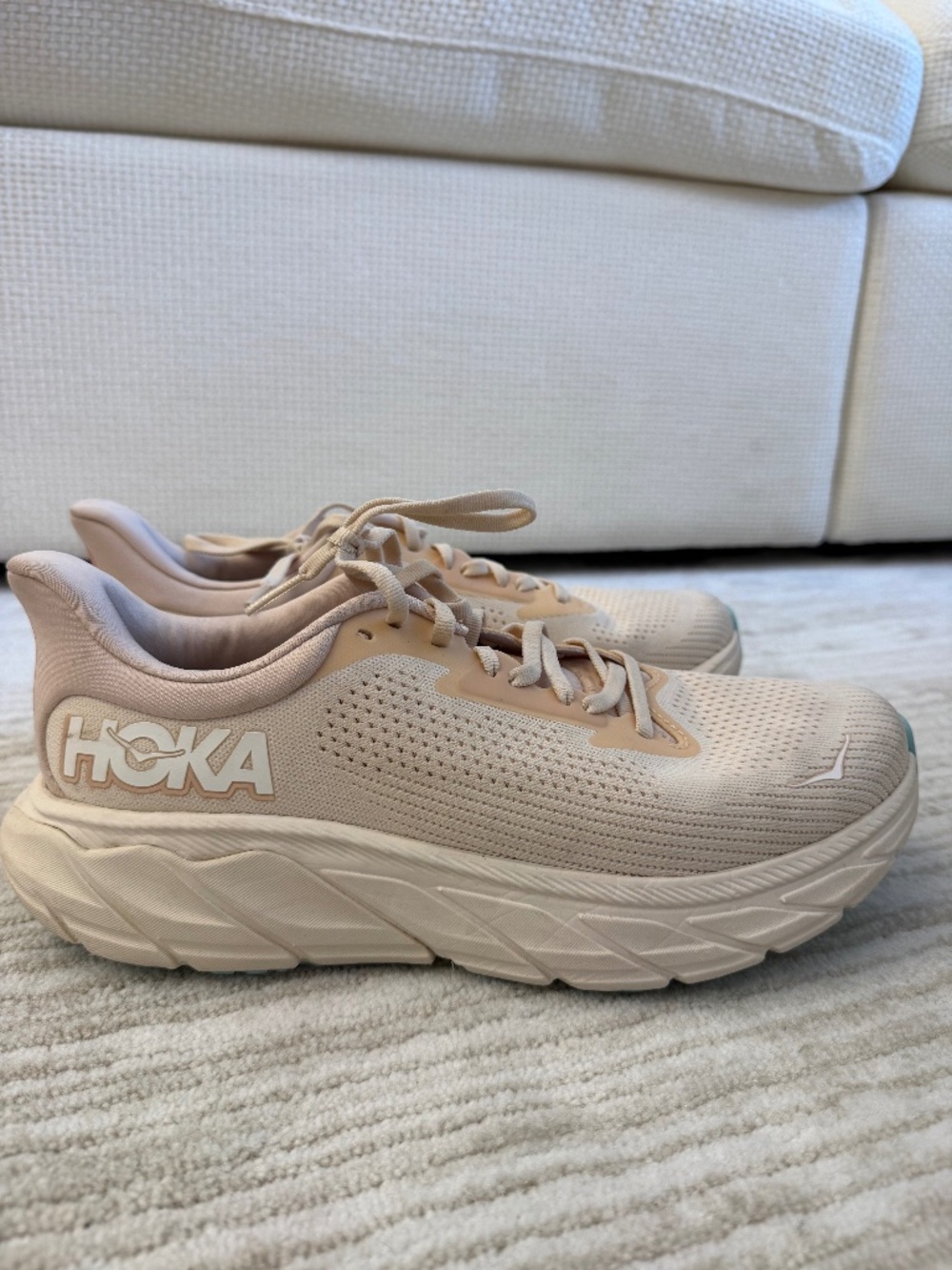 HOKA Arahi 7 Excellent Condition | Women's Size 9.5 (US)